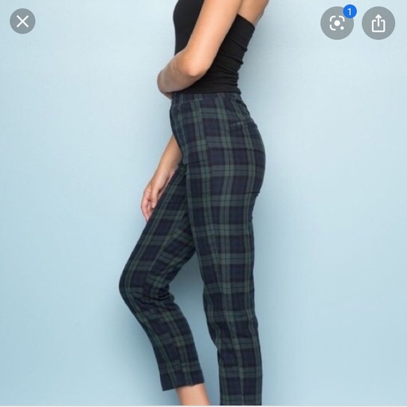 Brandy Melville plaid tildens - Picture 2 of 4
